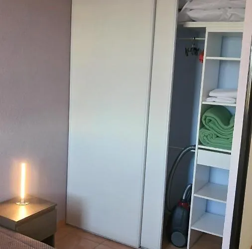 Appartement Les Locations De Lara Iii - T2 - 2 Lits Doubles Loggia Piscine Parking Privatif Agde