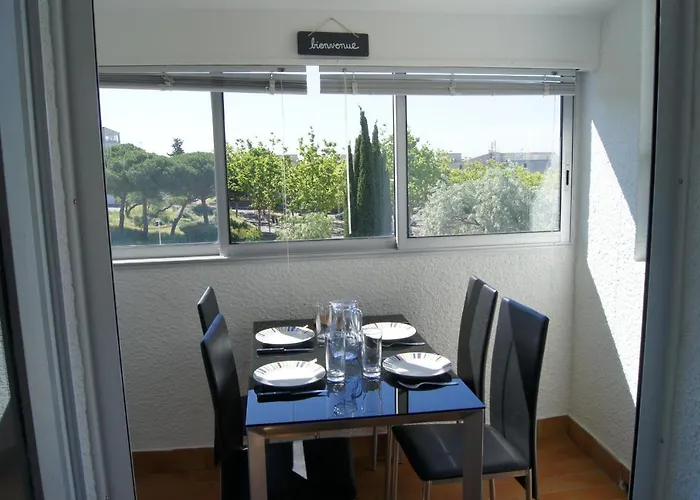 Les Locations De Lara Iii - T2 - 2 Lits Doubles Loggia Piscine Parking Privatif * Agde