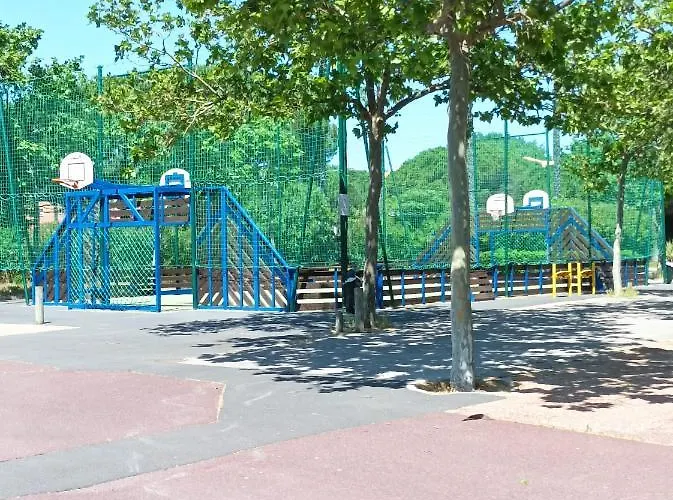 Lara 3 - T2 Loggia Piscine 2 Lits Doubles Parking Près Du Centre-port Et île Loisirs Agde